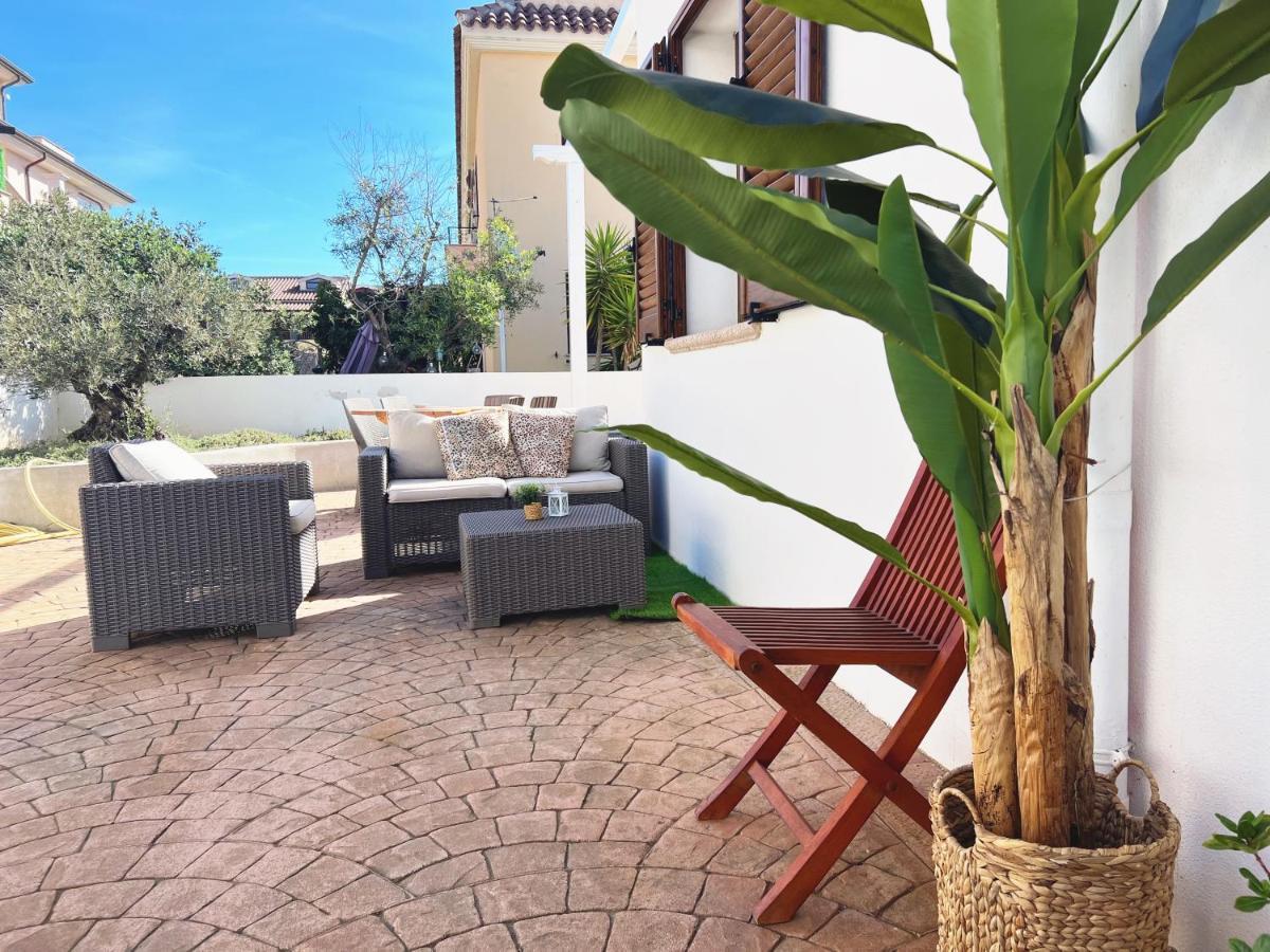 Ferienwohnung Le Residenze Del Mare Monolocale N6 La Caletta Exterior foto